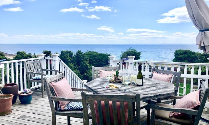 Fairfield House | Amazing Direct Beachfront Home close to golf, tennis, restaurants and shopping