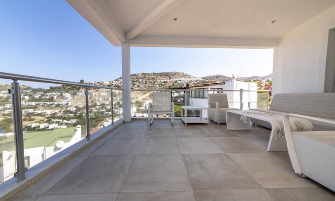 Koyunbaba Apartment | Amazing Duplex House with Sea View in Bodrum