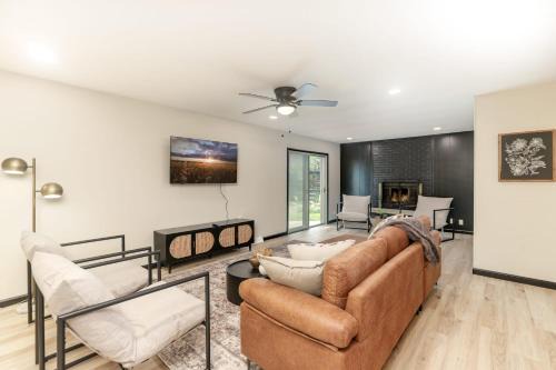 Wichita House | Amazing East Side 3BR 2BA Wifi Smart TV