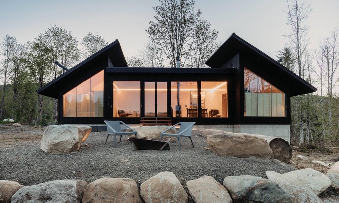 Cascade West Cabin | Amazing Falls Cabin - The Refuge at Kulshan