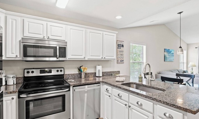 Pawleys Island Condo | Amazing Golf & Lake View in True Blue -Professionally Cleaned