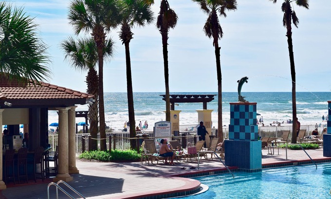 Panama City Beach Condo | Amazing Ground Floor Convenience at Shores of Panama w/Rsvd Parking & Pool Gate.