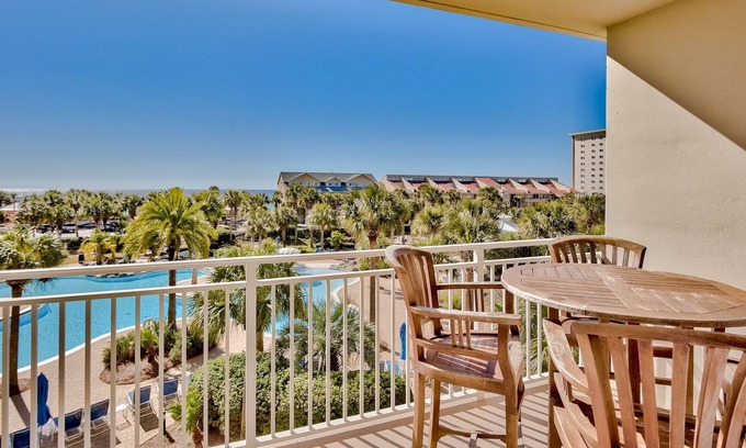 Fort Walton Beach - Destin Condo | AMAZING Gulf Views, New King Beds - Lagoon Pool, Gulf Side Pool & Private Beach