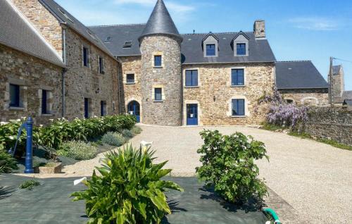 Fierville-les-Mines House | Amazing Home In Fierville-Les-Mines