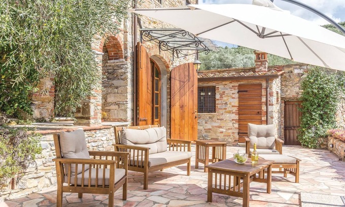 Pieve a Elici House | Amazing home in Pieve a Elici -LU-