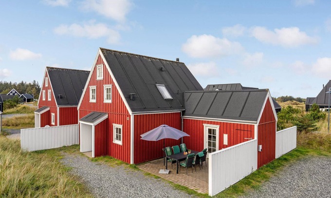 Blokhus House | Amazing home in Blokhus with WiFi