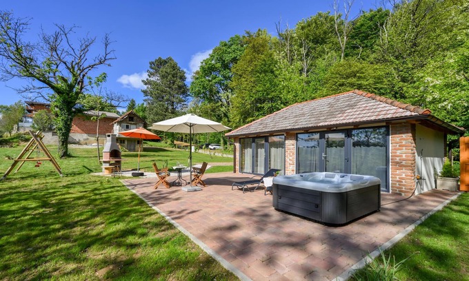 Donji Martijanec House | Amazing home in Donja Poljana