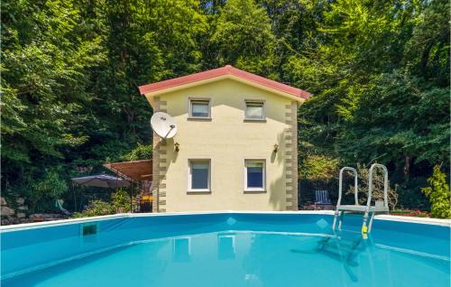 Kraljevica House | Amazing Home In Krizisce With Kitchen