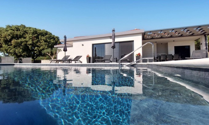 Polaca House | Amazing home in Polaca