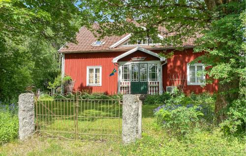 Savsjo House | Amazing Home In Sävsjö With Wifi