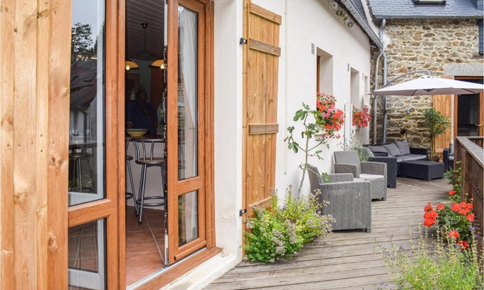 Saint-Adrien House | Amazing home in Saint Pever with 3 Bedrooms and WiFi