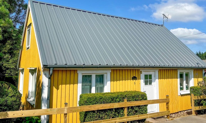 Vastra Karup House | Amazing home in Västra Karup with WiFi