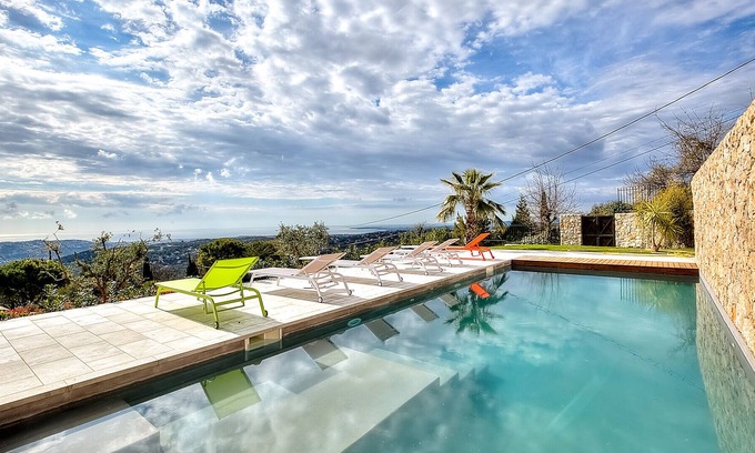 Saint-Jeannet House | Amazing Large family property with pool, tennis court and panoramic sea view