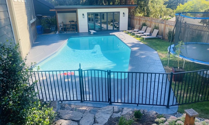 Cedar Hills House | Amazing large home close in Portland with pool and sauna!