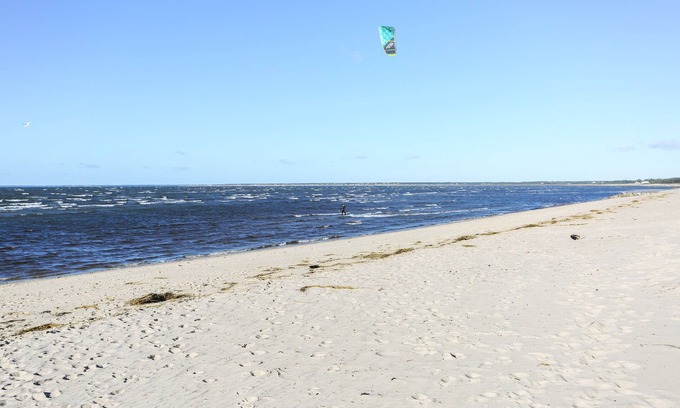 Brewster House | Amazing Location! Short walk to the beach or Brewster's Main Street!