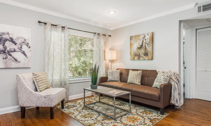 Midtown Apartment | Amazing Midtown Atlanta Location by Piedmont Park Beltline Ponce City Market