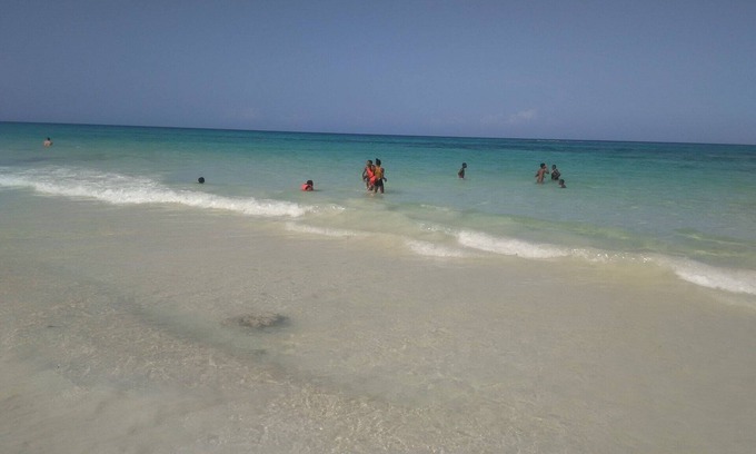 Silver Sands Villa | AMAZING OCEAN & MOUNTAIN VIEWS! SLEEPS 9 THREE BEAUTIFUL BED AND BATH ROOMS