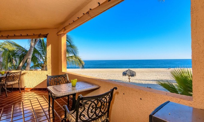 San Jose del Cabo Condo | Amazing Ocean View and Steps to the Beach!