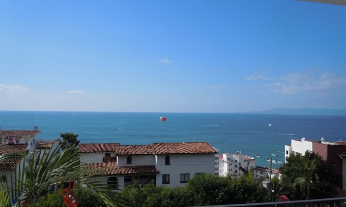 Amapas Condo | Amazing Ocean View, Close to Beach & Nightlife, Spacious, Stylish, Great Value