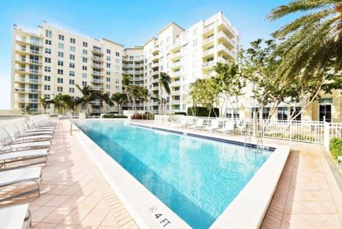 Boynton Beach House | Amazing One-bedroom In Casa Costa!beach Pass Inc!