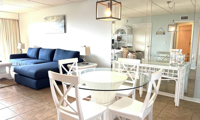 Fernandina Beach Condo | Amazing Pool/Oceanfront Views from this Second Floor Condo at Amelia by the Sea!