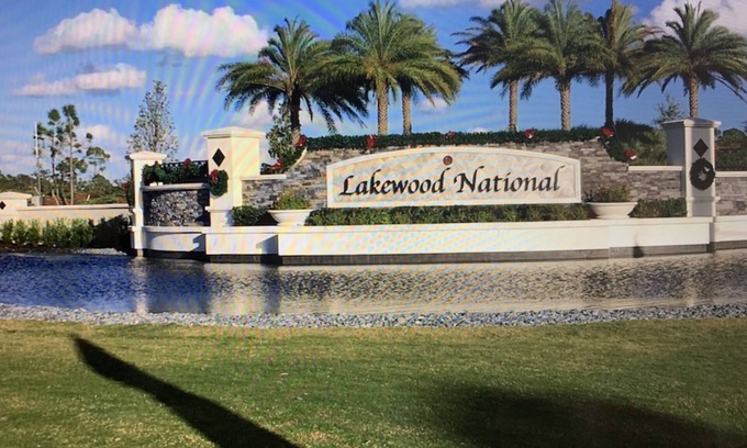 Lakewood Ranch Villa | AMAZING RESORT POOL AND HOTTUB Golf,tennis,fitness,pickleball 2 bed, 2bath +den