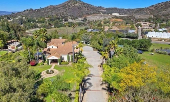 Fallbrook Villa | Amazing views countryside Luxe