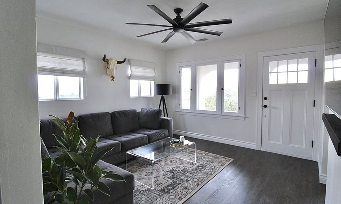 Los Angeles House | Amazing views of Downtown LA from this centrally located Spanish Modern getaway!