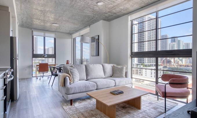 Edgewater Apartment | Amazing Wynwood 2BR w/Gym, Sauna & Rooftop Pool, by Blueground