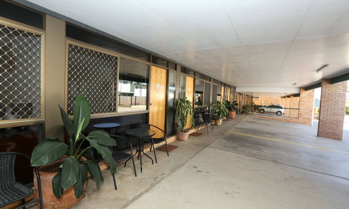 South Gladstone Hotel | Amber Lodge Motel