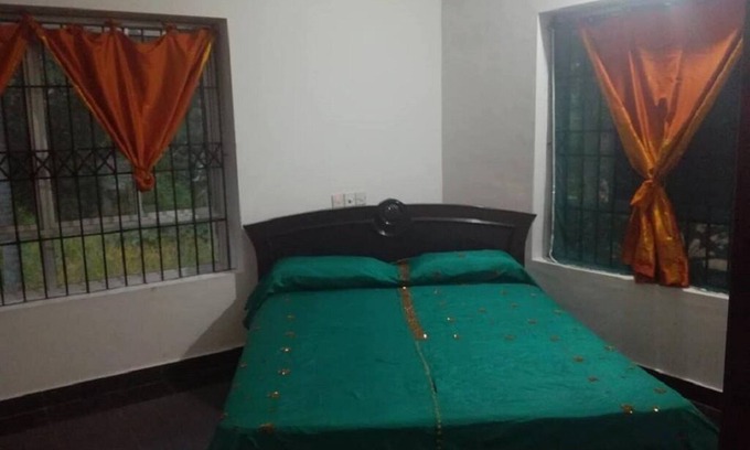 Edava Bed & Breakfast | AMBER ROOM - DREAM TURTLE