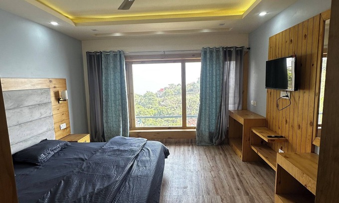 The Mall Road Apartment | Ambika home stay where you find peace