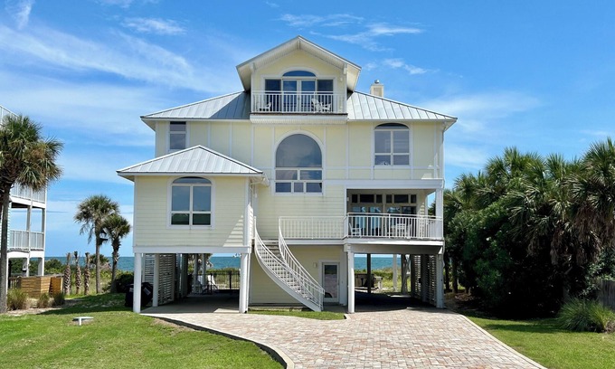 Plantation House | Amelia - Gulf front, St. George Island, FL