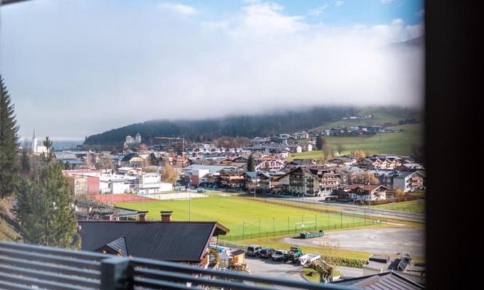 Kaprun Apartment | Amelies Mountain View