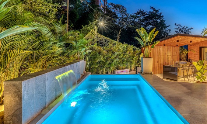 El Poblado Villa | Amenity Packed W Cold Plunge/Sauna/Pool/Jacuzzi