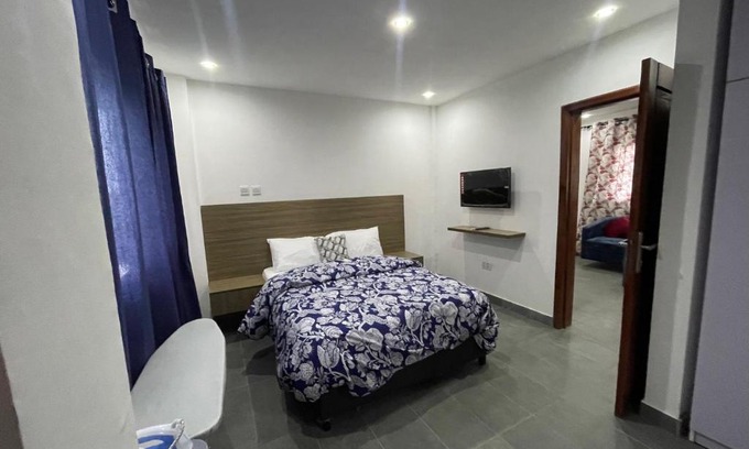 Accra Apartment | American mall