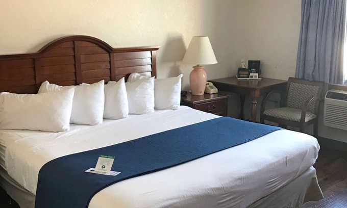 Sault Ste. Marie Hotel | Americas Best Value Inn Sault Ste. Marie