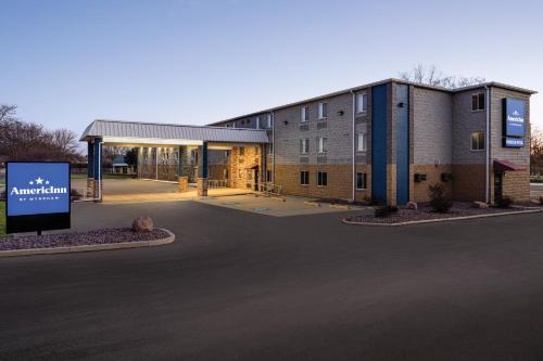 Madison Hotel | AmericInn by Wyndham Madison WI