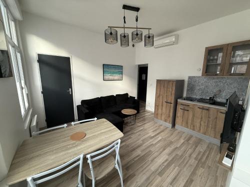 Henriville Apartment | Amiens, appart douillet 2-4P