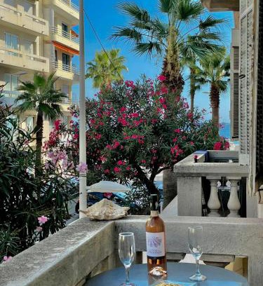 Juan-les-Pins Apartment | Amiral Courbet Apartment