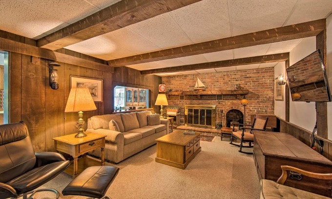 New Holland Apartment | Amish Country Apartment with Cozy Fireplace!