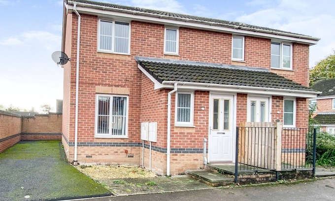 Newport House | Ammaculate 3 Bedroom property near Caltic Manor
