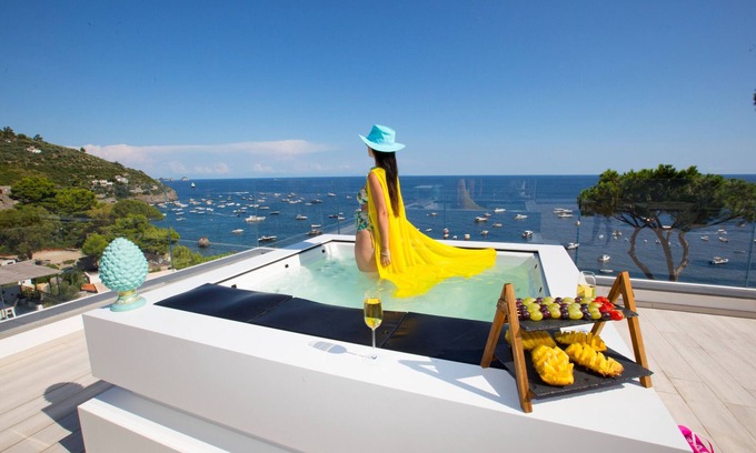 Marina del Cantone Villa | AMORE RENTALS - Villa Iside with Private Pool, Sea View, Jacuzzi and Parking