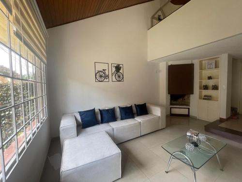 Usaquen House | Amplia Casa en Cedritos Bogota