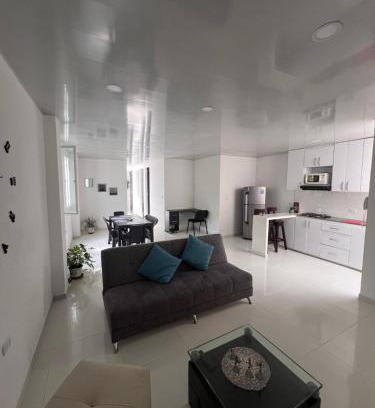 Ginebra Apartment | Amplio apartamento, zona tranquila y cerca al parque