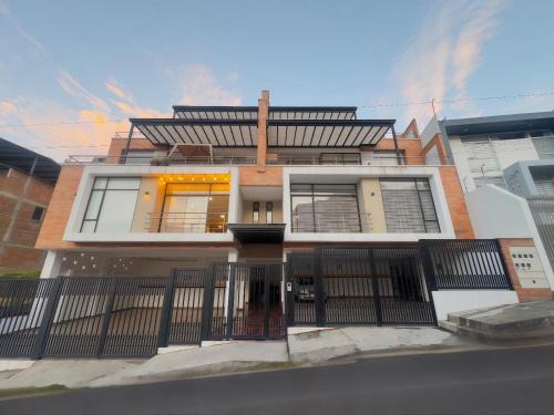 Loja Apartment | Amplio Departamento Familiar en Loja