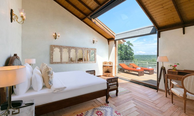Mandrem Hotel | Amritara Aura Resort & Spa