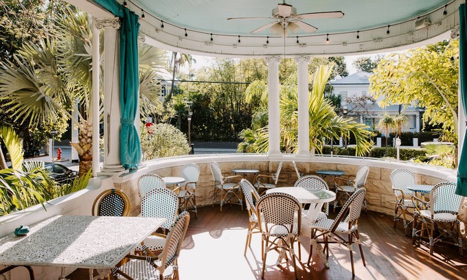 Historic Seaport House | Amsterdam's Curry Mansion Inn