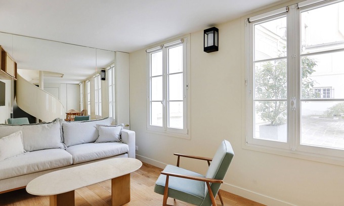 7th Arrondissement Apartment | An Exquisite Townhouse in Invalides - Eiffel Tower