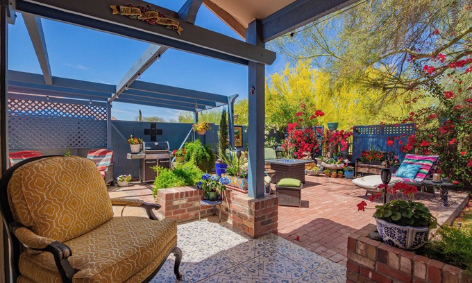 Gold Canyon House | An Oasis in the Desert